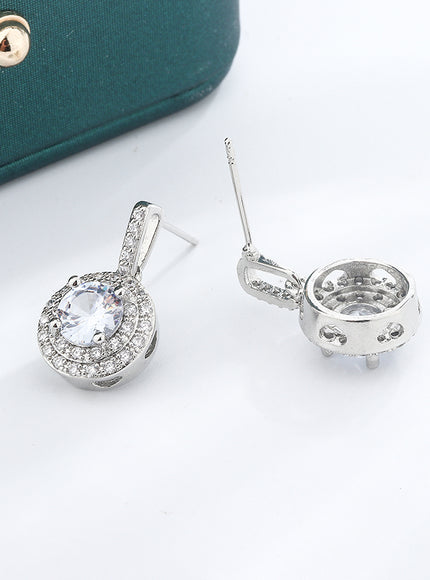 KissIcon Sterling Silver Earrings - Retro Diamond Look