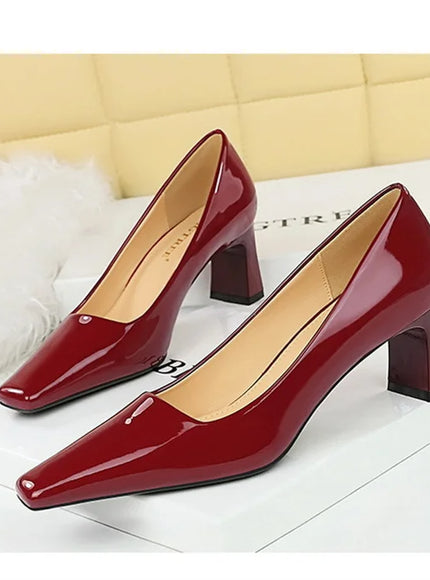 2024 Spring Versatile Fashion Shallow Mouth Patent Leather