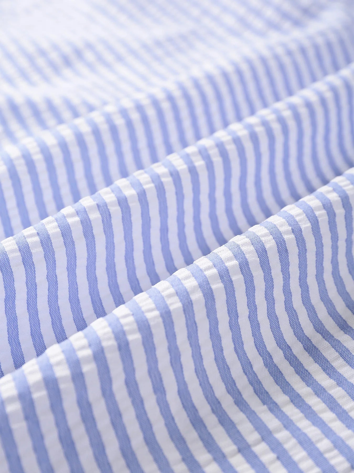Men's Blue & White Vertical Stripe Seersucker Shirt, Versatile for Summer Casual & Commute