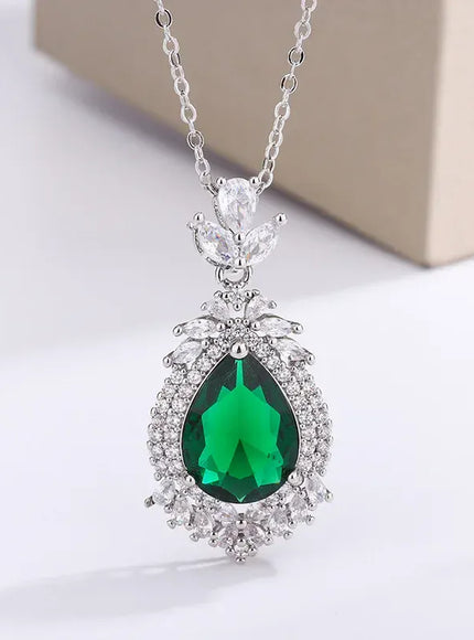 KissIcon Elegant 925 Silver Plated Necklace- Zircon Pendant