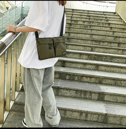 Casual Sporty Black Crossbody Bag Men's Messenger Bag Green Cloth Small Square Bag Suitable for Work Versatile Shoulder Bag