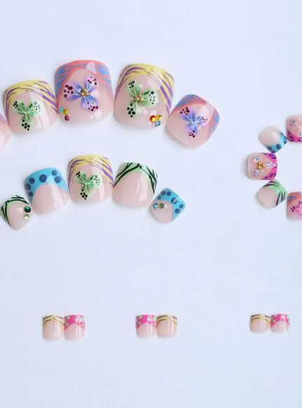 24Pcs Floral Design Press on False Nails Short