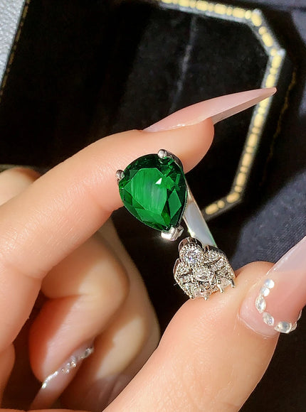 Stylish 925 Silver Ring for Women with High Quality Zircon Jewelry Set with Green Zircon Opening Ring Party Jewelry Bridal Ring