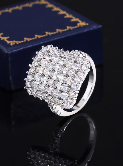 Luxurious 925 Sterling Silver Ring for Women Stylish Party Jewelry Full of Diamond Zircon Rings Engagement Rings Classic Gifts