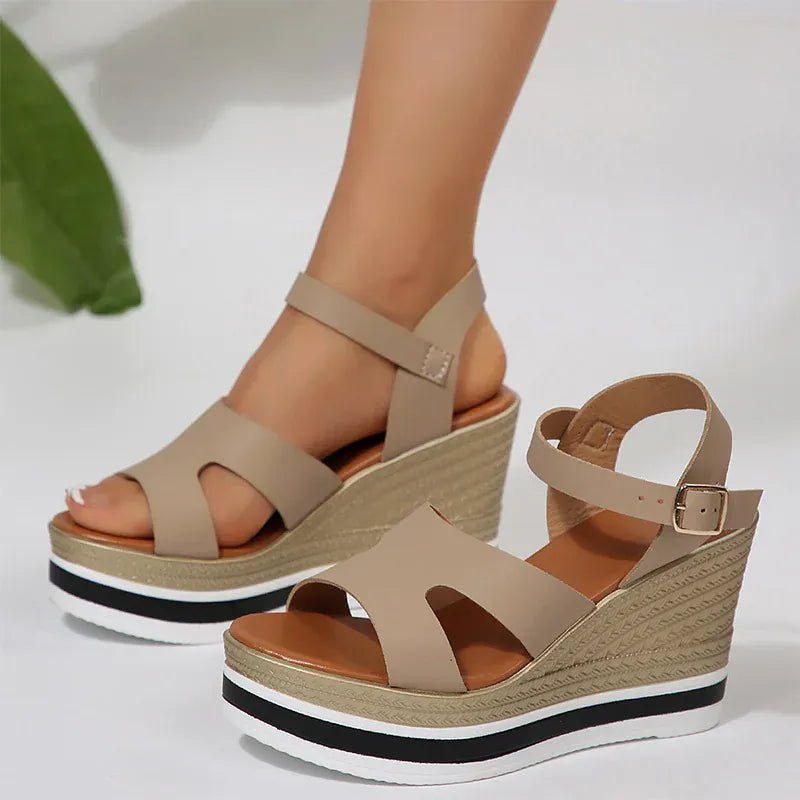 KissICON Plus Size Thick Sole Chunky Platform Shoes Ankle