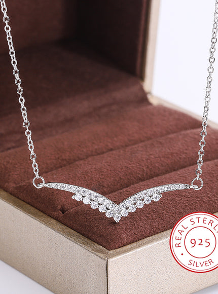 KissIcon New Style V Pendant Necklace - Sparkling Zircon