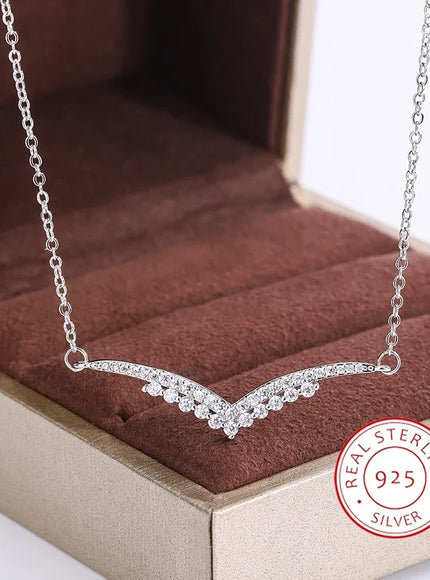 KissIcon New Style V Pendant Necklace - Sparkling Zircon