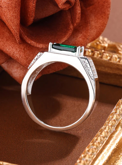 KissIcon Unisex Classic Green CZ Ring - Perfect Gift