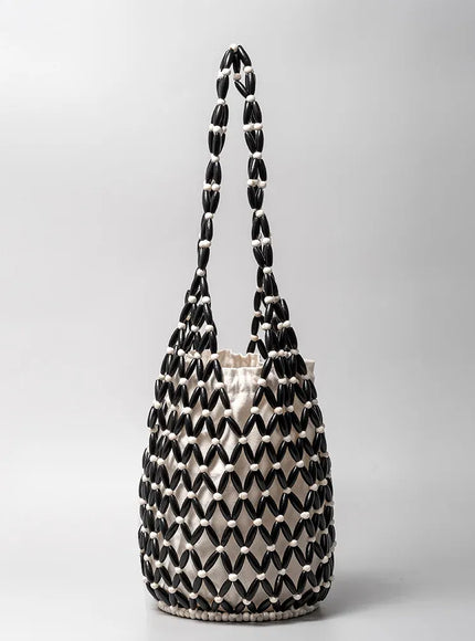 Woven Hand Hollow-out Wooden Bead Tote –