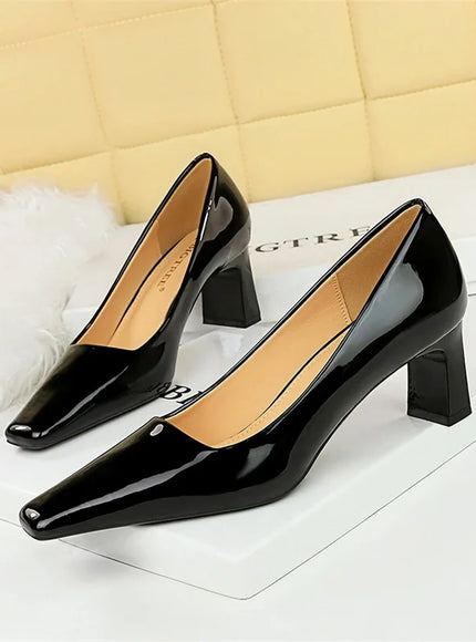 2024 Spring Versatile Fashion Shallow Mouth Patent Leather