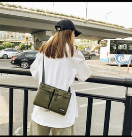 Casual Sporty Black Crossbody Bag Men's Messenger Bag Green Cloth Small Square Bag Suitable for Work Versatile Shoulder Bag