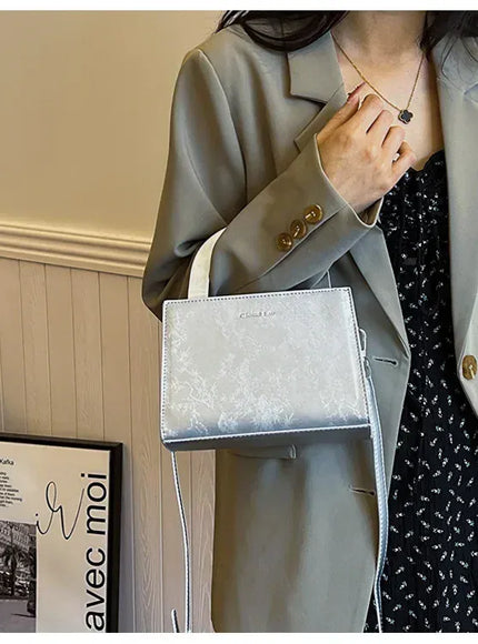 Women's Solid Color Handbag – High-quality Texture