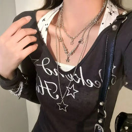Women's Trendy Y2K Vintage Goth Star Pendant Necklace Multi Layered Simple Metal Chain Charm Statement Jewelry Gift