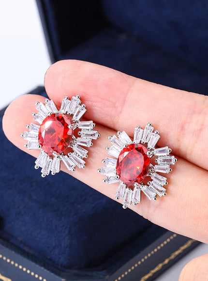 Beautiful 925 Silver Plated Stud Earrings for Women Fashion Red Zircon Jewelry Sparkling Party Earrings High Class Accessories