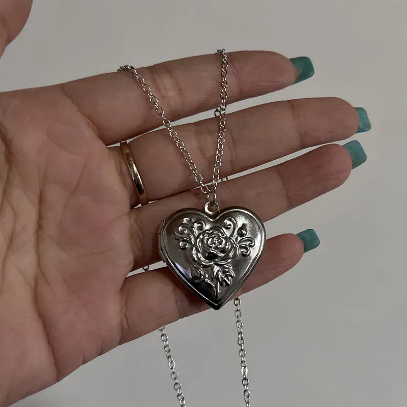 KissICON Romantic Heart Locket Pendant Openable Female Silver Color Stainless Steel Photo Frame Charm Necklace for Women Men Jewelry Gift