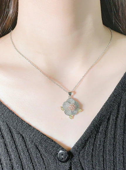 KissIcon 925 Sterling Silver Plated Necklace - Flower Design