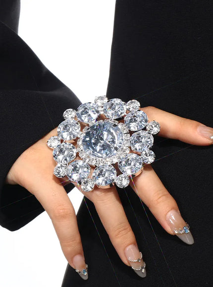 Kissicon Exaggerated Rhinestone Flower Ring – Big Crystal
