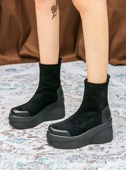 KissICON Autumn Increase Platform Short Boots Classic Black Wedges