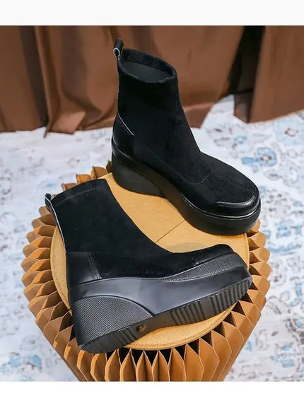 KissICON Autumn Increase Platform Short Boots Classic Black Wedges