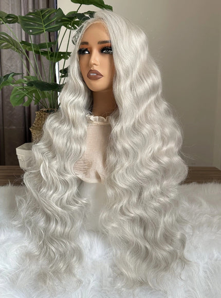 Kissicon 32 Inch Grey Body Wave
