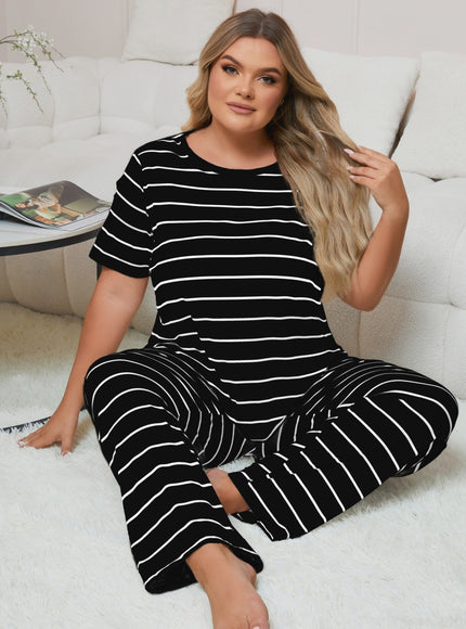 jkthpu-45 Women's Plus Size Striped Pajama Set - Casual