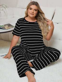 jkthpu-45 Women's Plus Size Striped Pajama Set - Casual