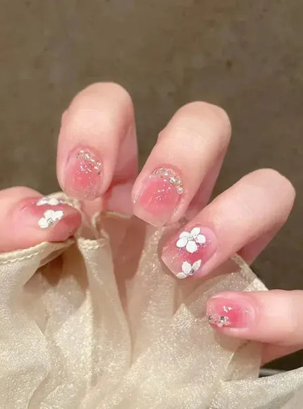 KissICON B391 White French Press On Nails 3D Bowknot Full