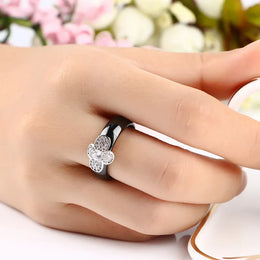 KissICON Bee Ring – Ceramic Crystal CZ
