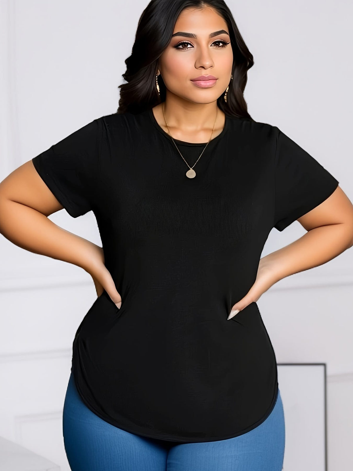 KissICON BESTIE Women's Plus Size Curve-Fit Short Sleeve T-Shirt - Black Round Neck Stretchy Top, Machine Washable All-Season Casual & Dressy Shirt for Casual Attire, Ladies Tshirts, Versatile Fashion, Nontransparent Fabric
