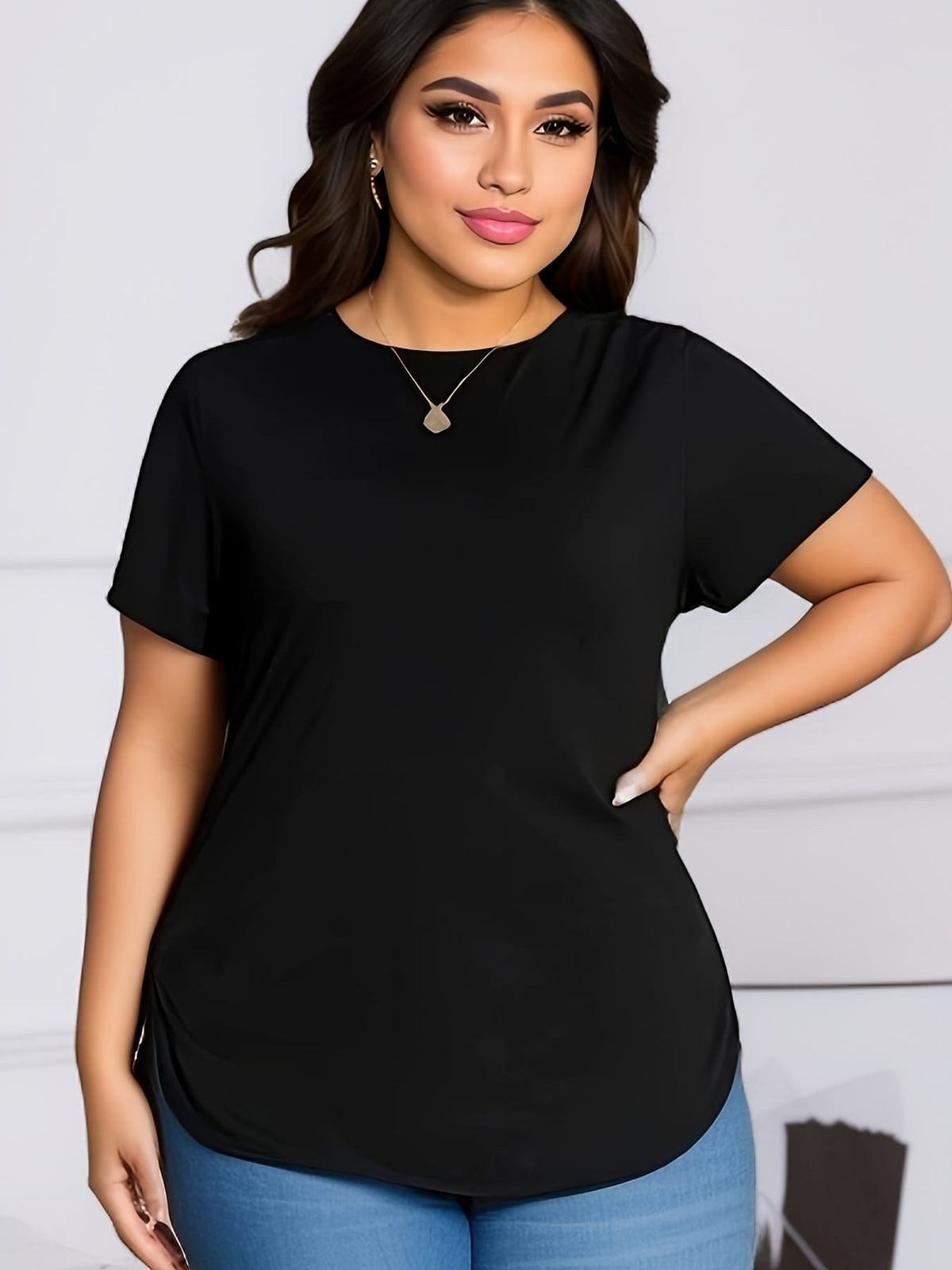 KissICON BESTIE Women's Plus Size Curve-Fit Short Sleeve T-Shirt - Black Round Neck Stretchy Top, Machine Washable All-Season Casual & Dressy Shirt for Casual Attire, Ladies Tshirts, Versatile Fashion, Nontransparent Fabric