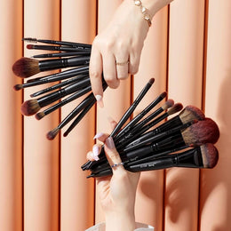 KissICON Black 21pc Black Makeup Brush Set – Complete