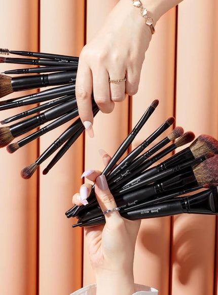 KissICON Black 21piece Pro Black Makeup Brush Set –