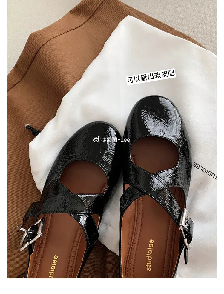 KissICON Black / 40 Flat Shoes for Women's Spring and Autumn Cross