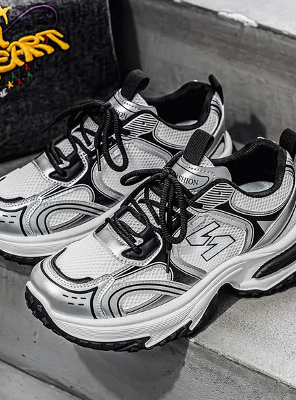 KissICON black / 47 Urban Hiker Trendy Comfortable Streetwear for Adventure