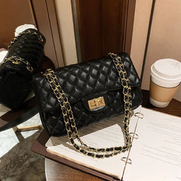 KissICON black Fall Trend Women's Texture Rhombic Chain Slung
