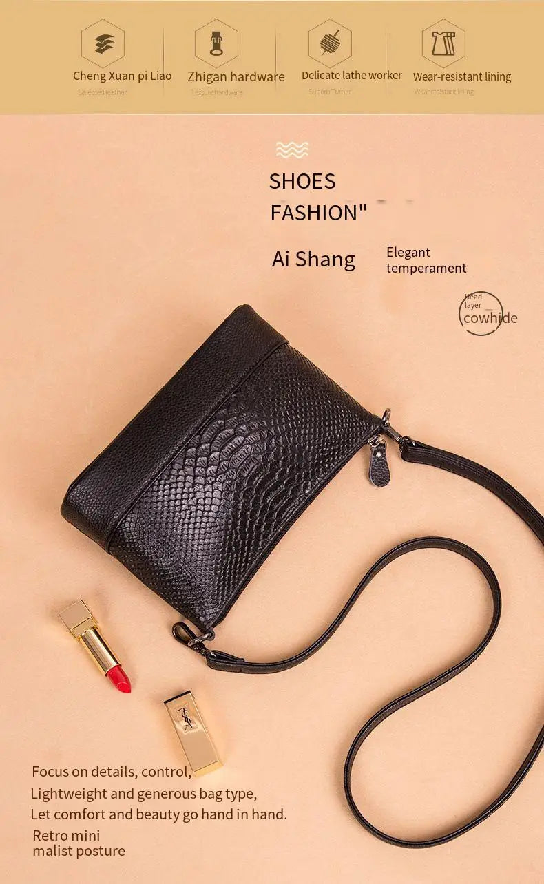 KissICON black Handbag – Leather Crocodile Pattern