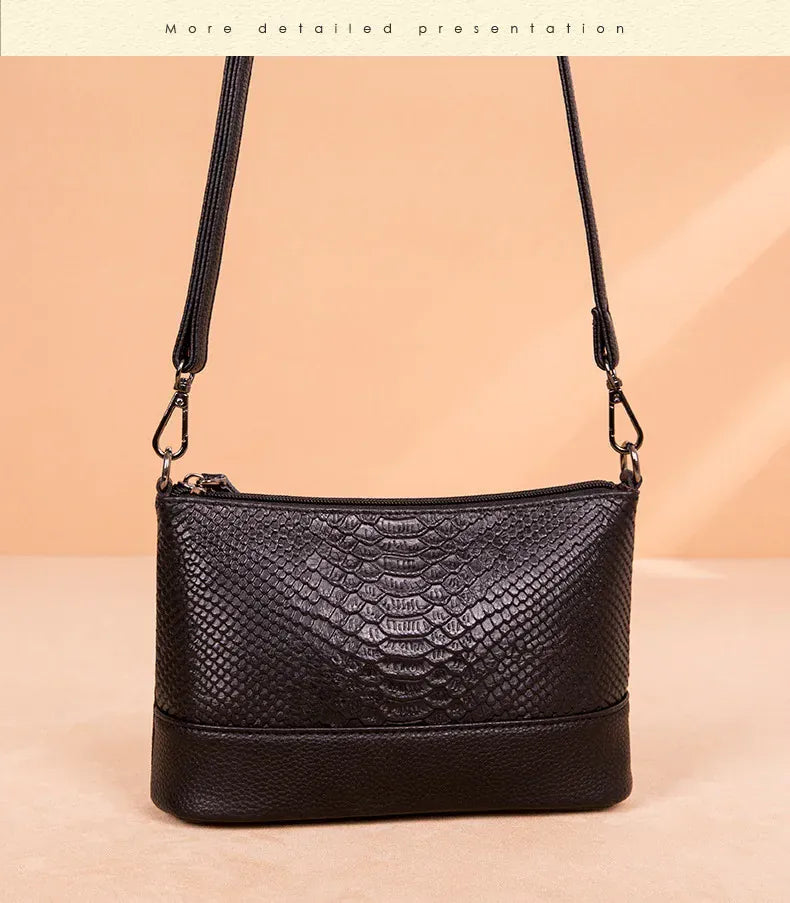 KissICON black Handbag – Leather Crocodile Pattern