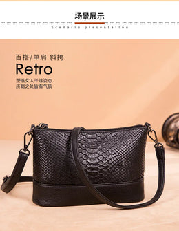 KissICON black Handbag – Leather Crocodile Pattern