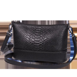 KissICON black Handbag – Leather Crocodile Pattern