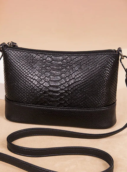 KissICON black Handbag – Leather Crocodile Pattern