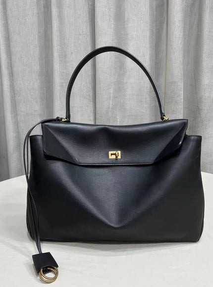 KissICON black Handmade