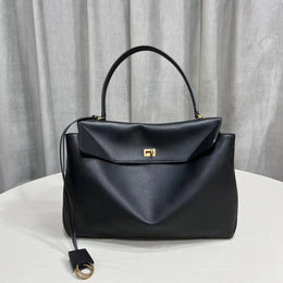 KissICON black Handmade