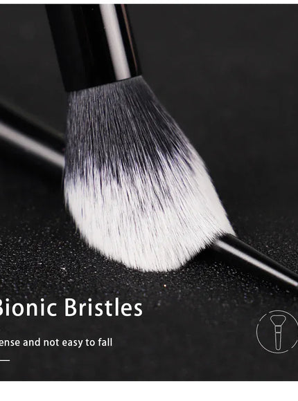 KissICON black KissIcon Makeup Brush 04 Highlight - Soft Fiber