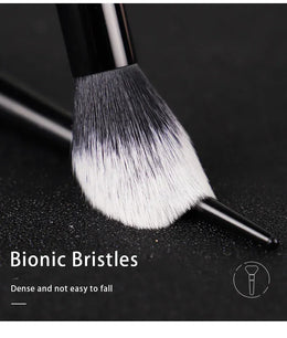 KissICON black KissIcon Makeup Brush 04 Highlight - Soft Fiber