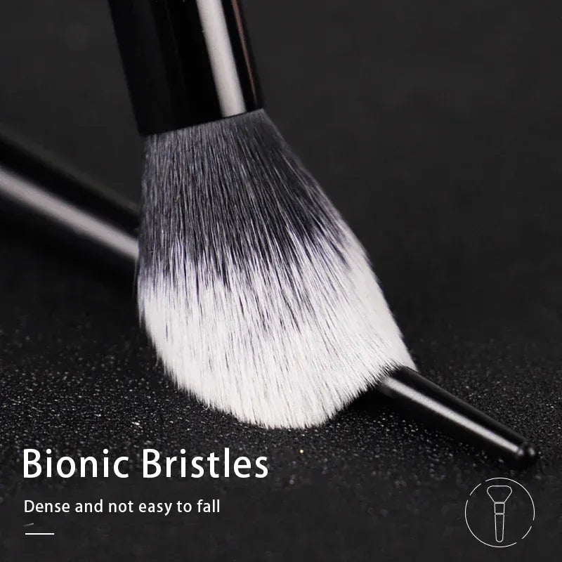 KissICON black KissIcon Makeup Brush 04 Highlight - Soft Fiber