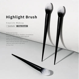 KissICON black KissIcon Makeup Brush 04 Highlight - Soft Fiber