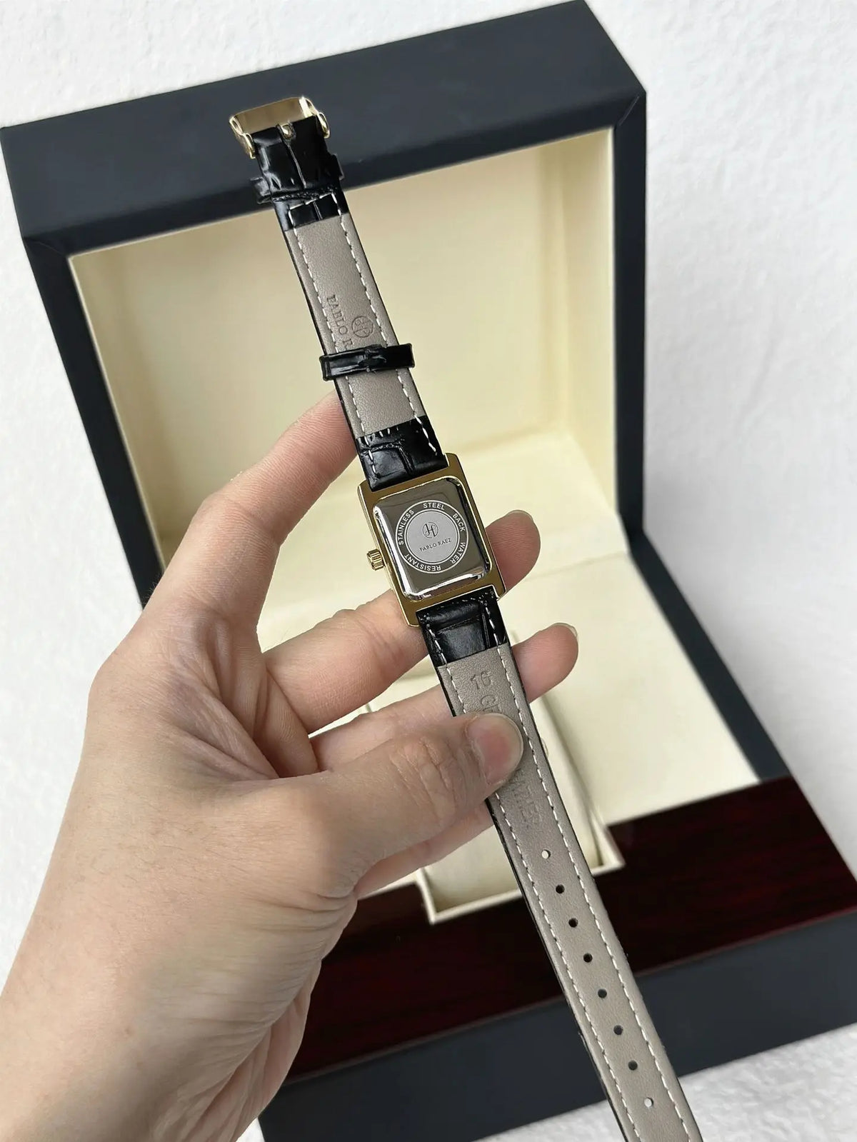 KissICON black KissIcon UTHAI Women Watch Square Leather Strap -