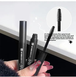 KissICON Black KissIcon Volume and Curl Mascara Smudge Resistant Lashes