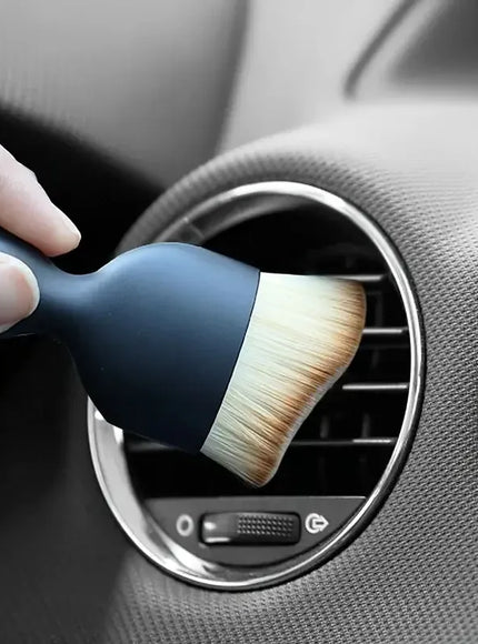 KissICON black Makeup Brush MultiFunctional Tool With Wavy Head Precise
