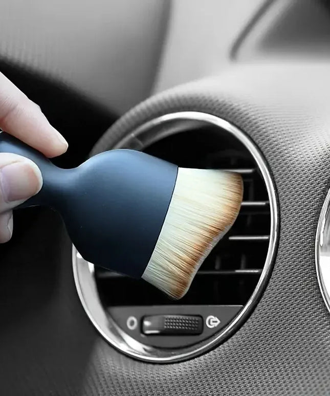 KissICON black Makeup Brush MultiFunctional Tool With Wavy Head Precise